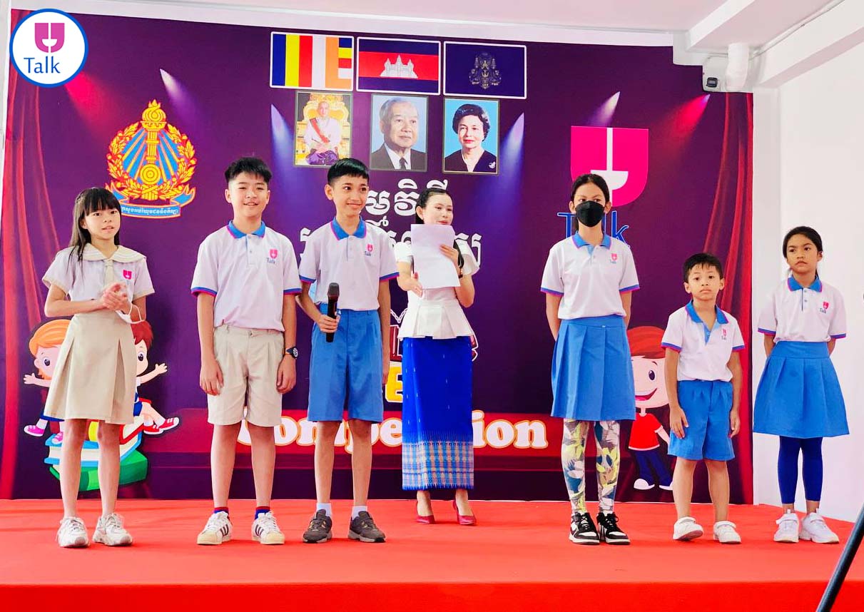 សកម្មភាពខ្លះៗ នៃការប្រកួតប្រជែងប្រកបពាក្យជាភាសាអង់គ្លេស របស់កុមារ និងសិស្សានុសិស្សកម្រិតមត្តេយ្យ និងបឋម នៃកម្មវិធីភាសាអង់គ្លេសទូទៅ_ពេញម៉ោង នៃសាលារៀន ថក!  «Spelling Bee of English Kindergarten and Primary Programs of TALK SCHOOL»  *️កាលបរិច្ឆេទ៖ ១៩ ធ្នូ ២